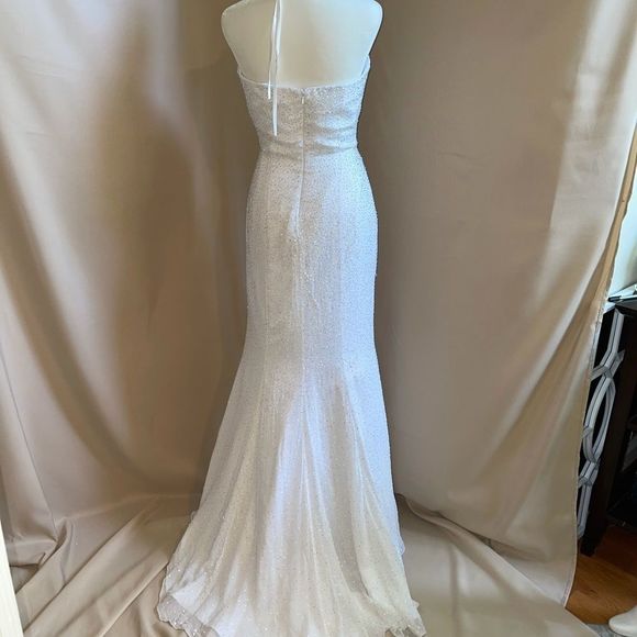 White mermaid silk fully beaded gown - Picture 5 of 7